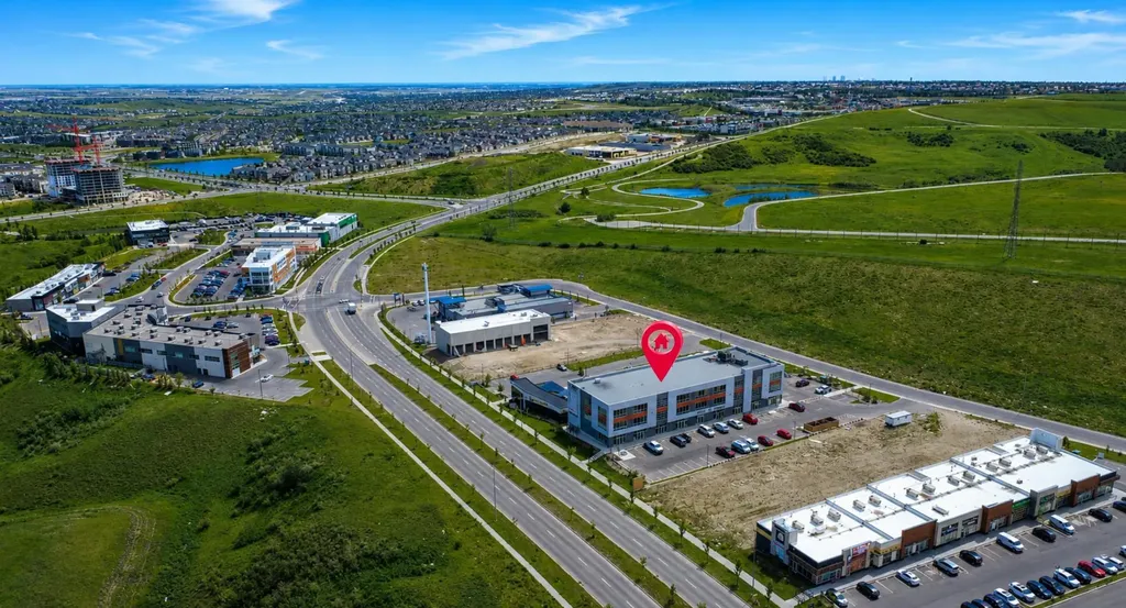 198 Nolanridge Crescent NW Calgary AB T3R 1W9
