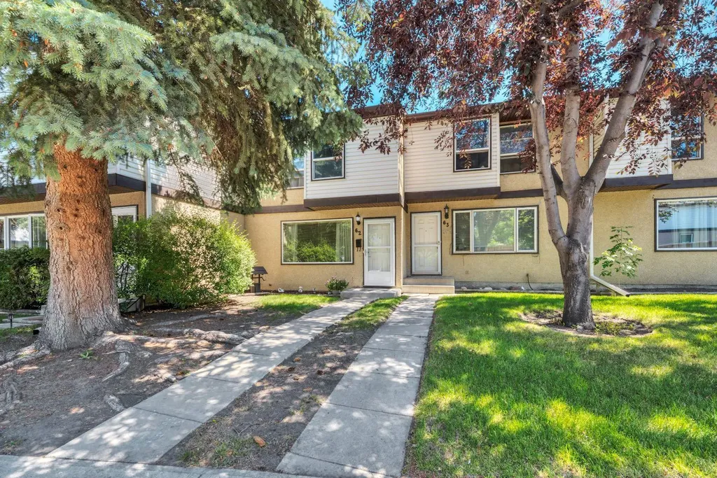 630 Sabrina Road SW Calgary AB T2W 2N7