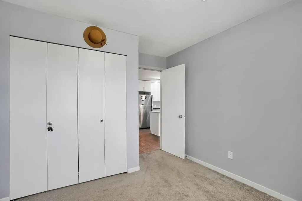 181 Skyview Ranch Manor NE Calgary AB T3N 0V2