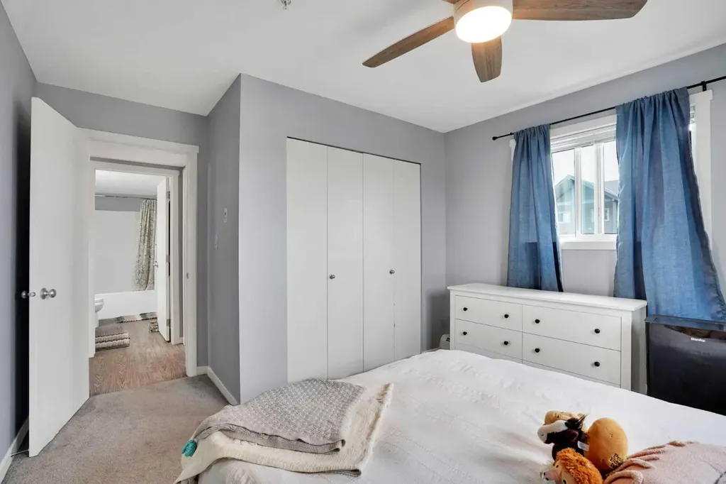 181 Skyview Ranch Manor NE Calgary AB T3N 0V2