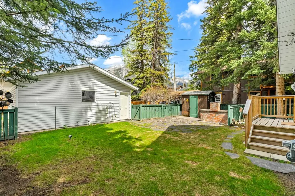 730 2nd Street Canmore AB T1W 2K7