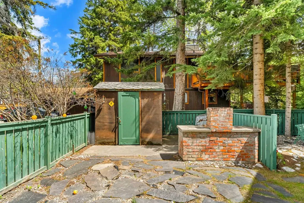 730 2nd Street Canmore AB T1W 2K7