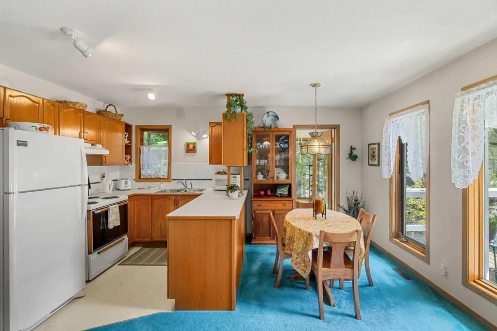 730 2nd Street Canmore AB T1W 2K7