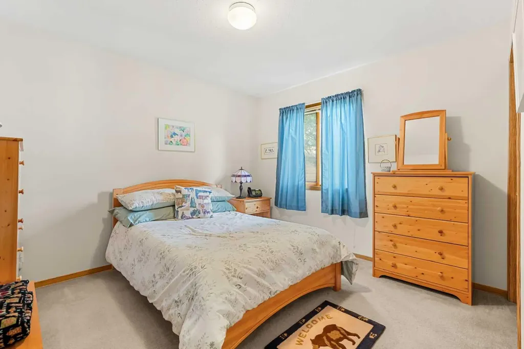 730 2nd Street Canmore AB T1W 2K7