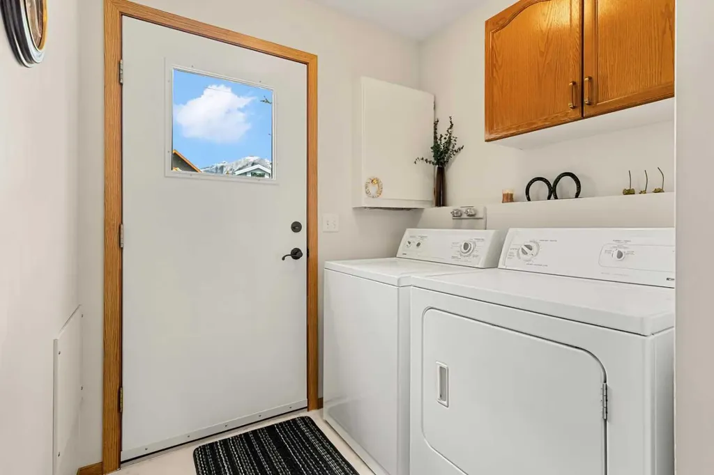 730 2nd Street Canmore AB T1W 2K7
