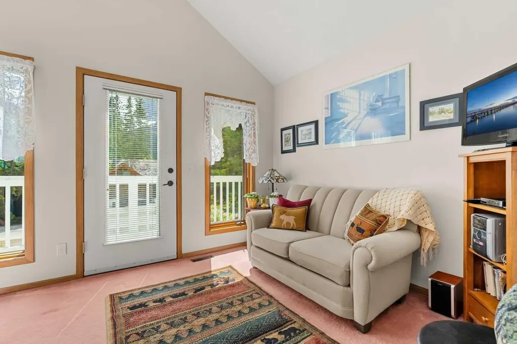 730 2nd Street Canmore AB T1W 2K7
