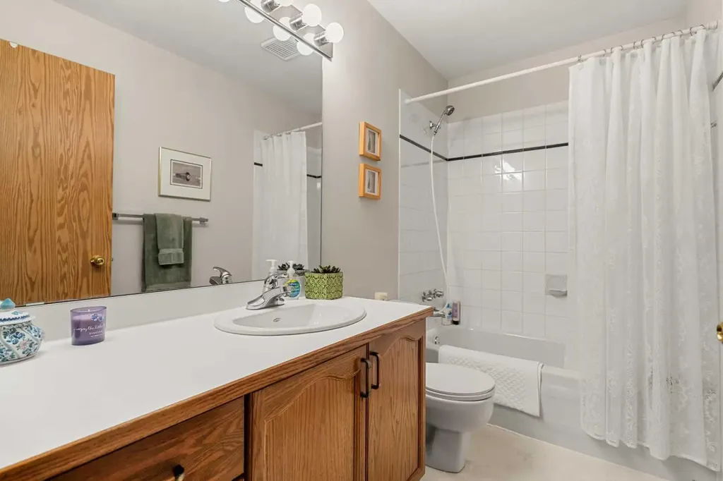 730 2nd Street Canmore AB T1W 2K7