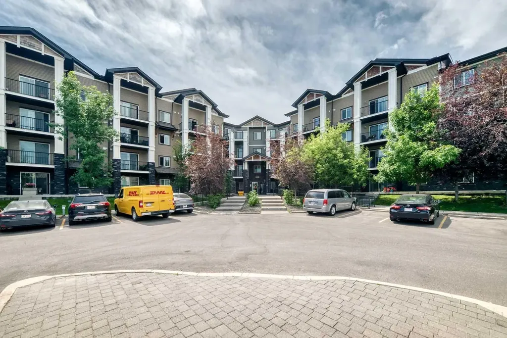 175 Panatella Hill NW Calgary AB T3K 0V9