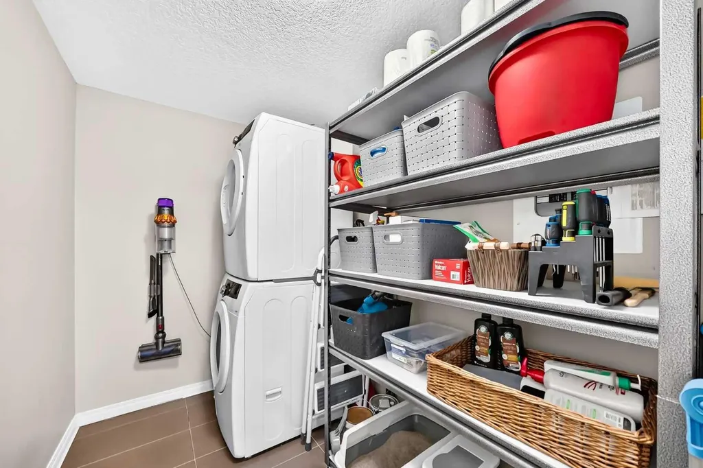 175 Panatella Hill NW Calgary AB T3K 0V9