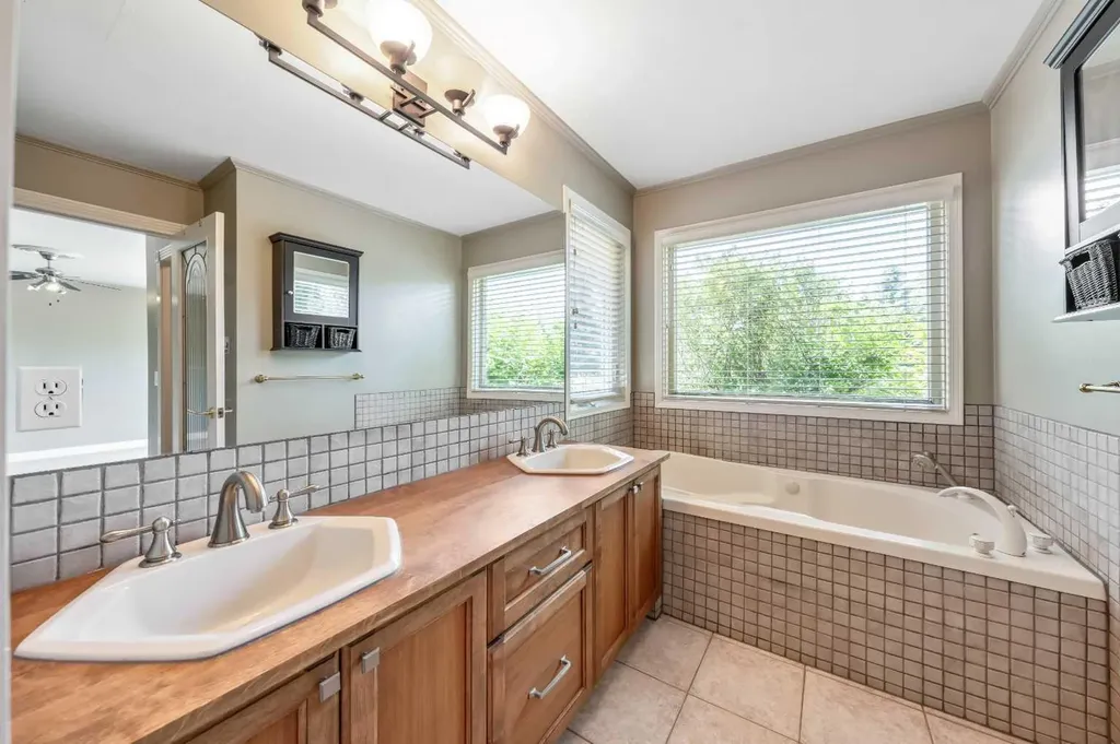 258098 48 Street W Rural Foothills County AB T1S 1A2