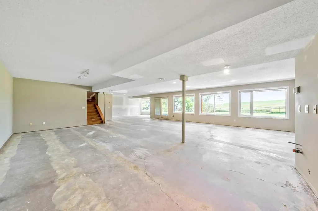 258098 48 Street W Rural Foothills County AB T1S 1A2