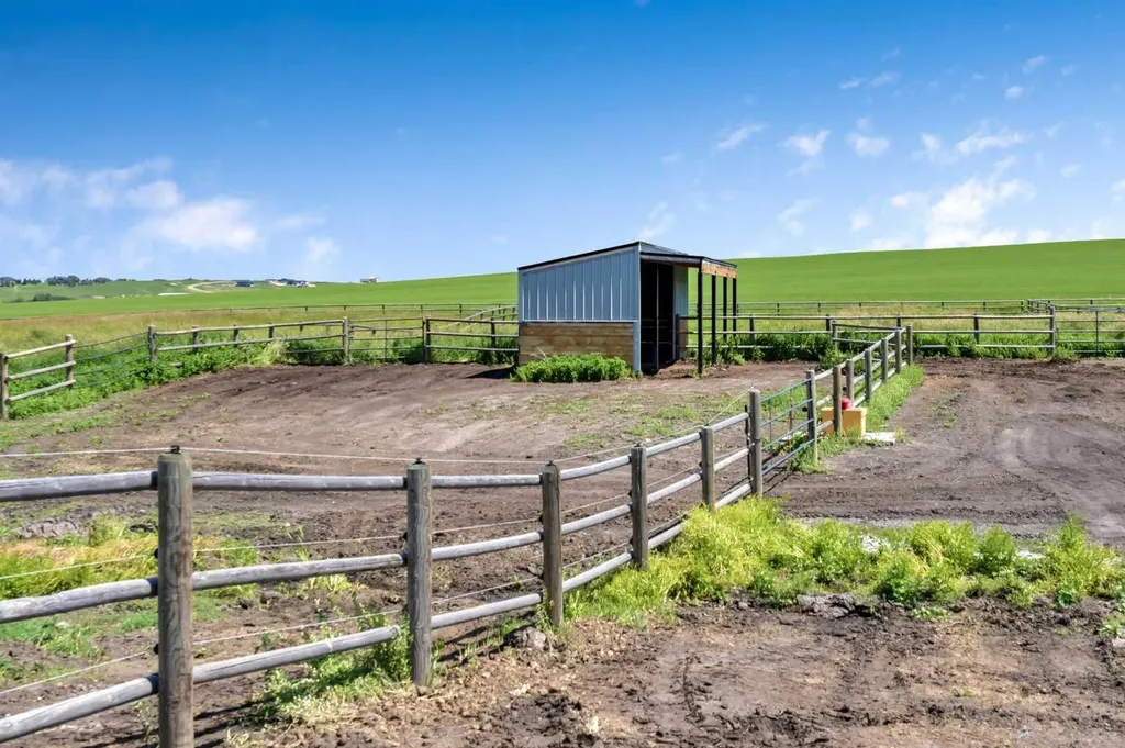 258098 48 Street W Rural Foothills County AB T1S 1A2