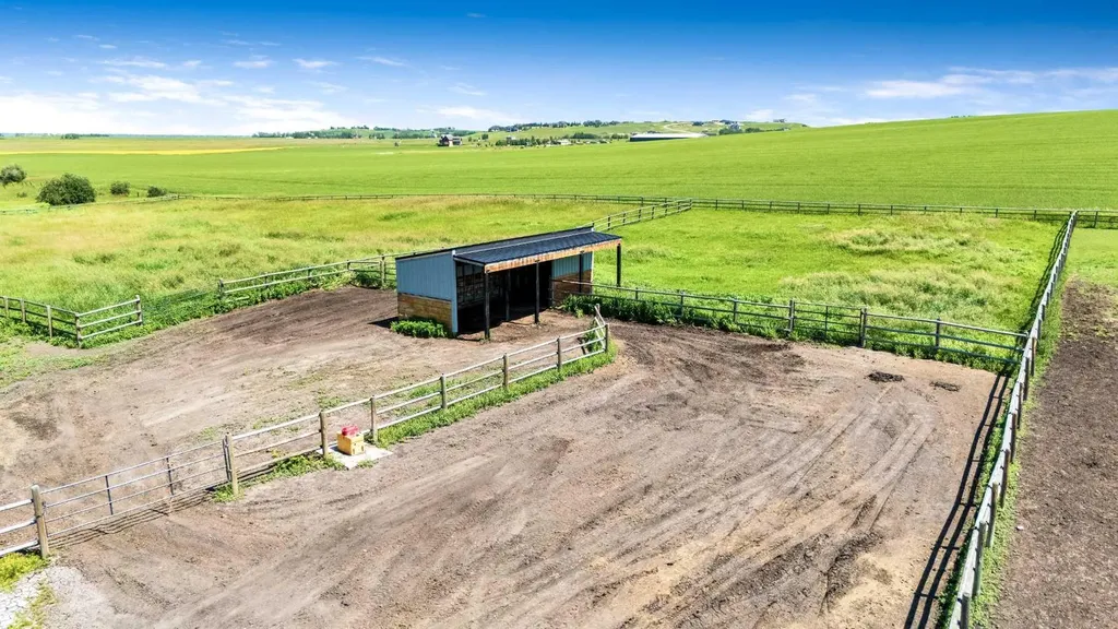 258098 48 Street W Rural Foothills County AB T1S 1A2