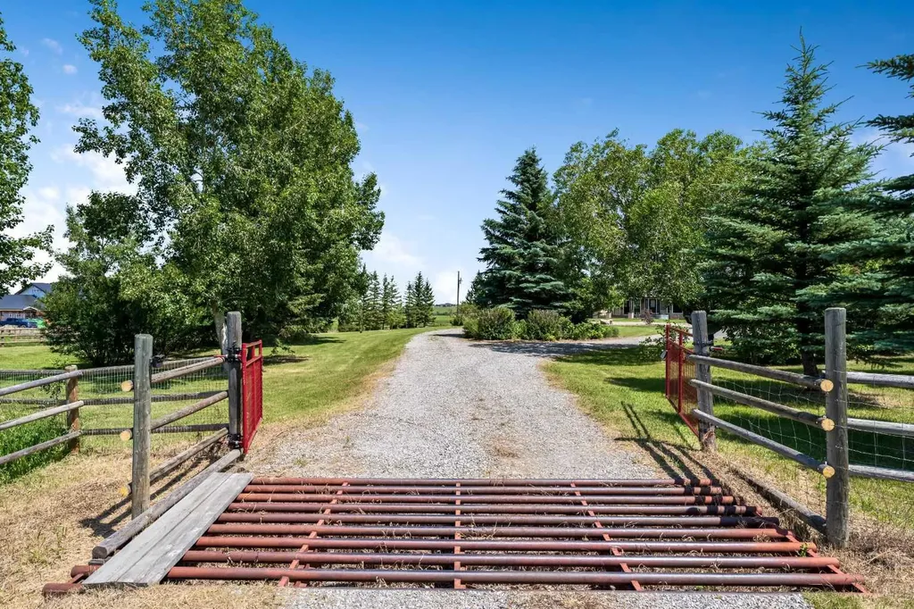258098 48 Street W Rural Foothills County AB T1S 1A2