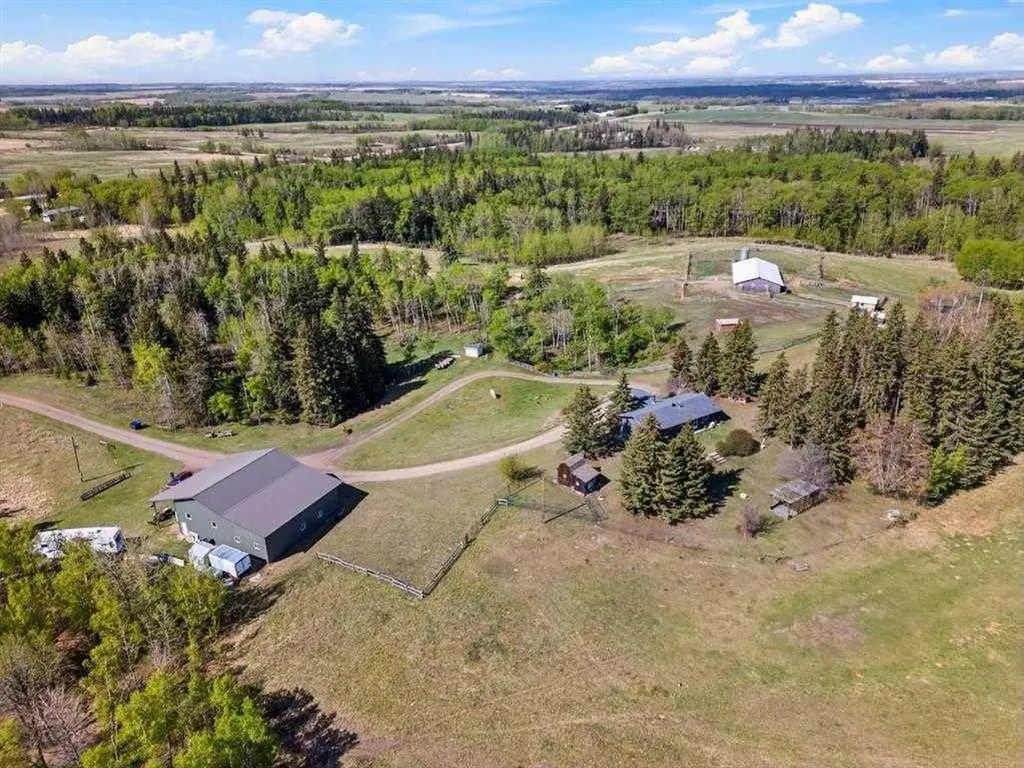 2168 587 Highway Bowden AB T0M 0K0