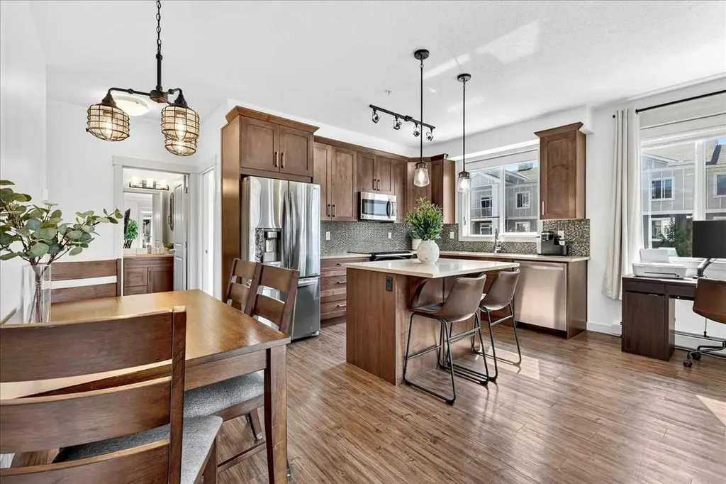 522 Cranford Drive SE Calgary AB T3M 2L7