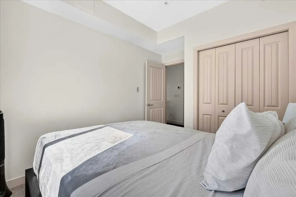 522 Cranford Drive SE Calgary AB T3M 2L7
