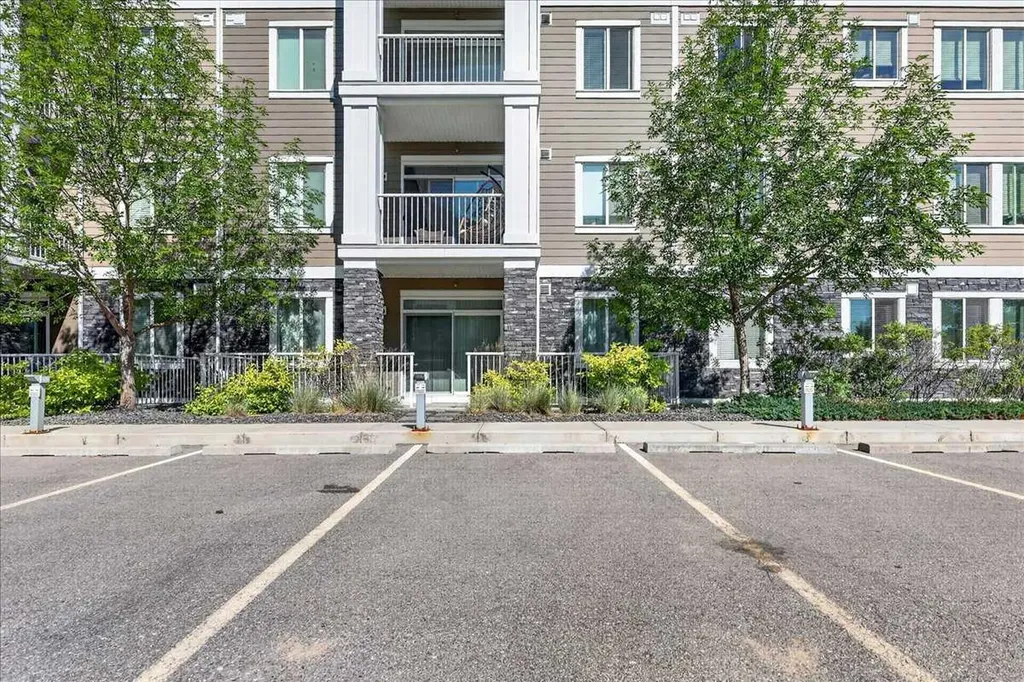 522 Cranford Drive SE Calgary AB T3M 2L7