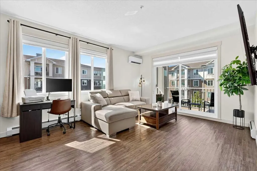 522 Cranford Drive SE Calgary AB T3M 2L7
