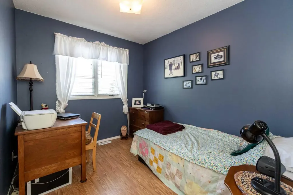 4003 53 Avenue Innisfail AB T4G 1G4