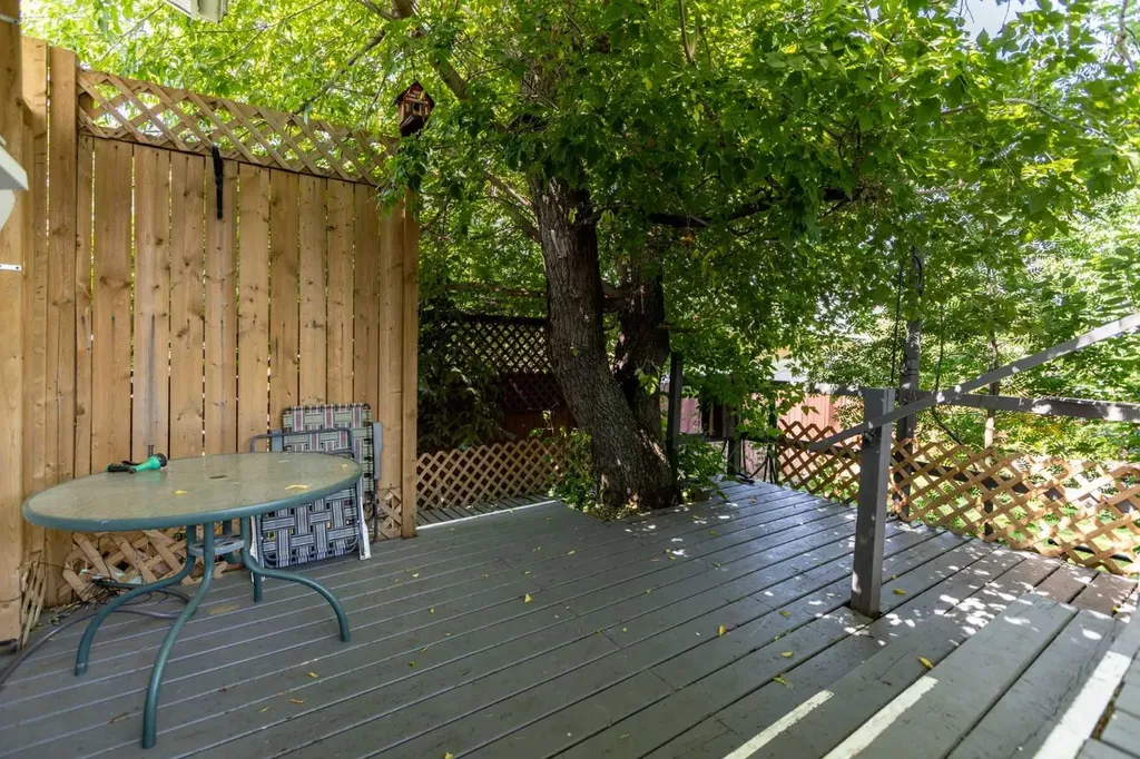 4003 53 Avenue Innisfail AB T4G 1G4