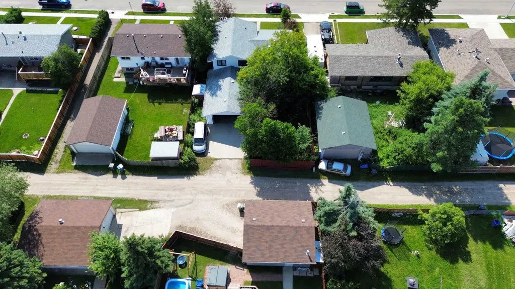 4003 53 Avenue Innisfail AB T4G 1G4