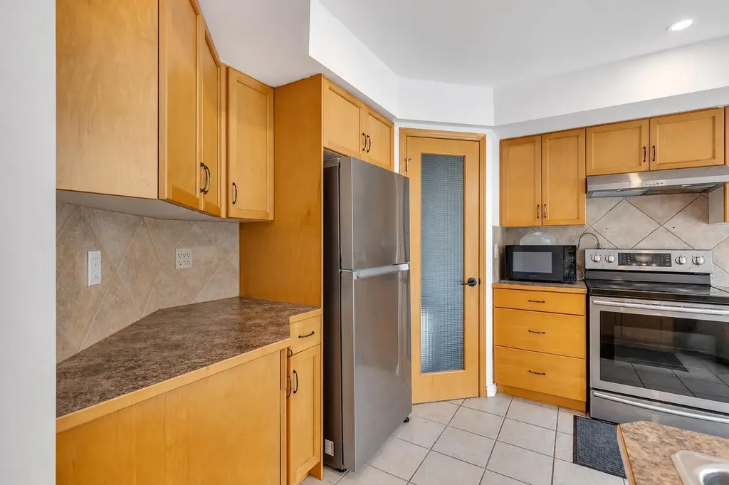 167 Valley Crest Close NW Calgary AB T3B 5X3
