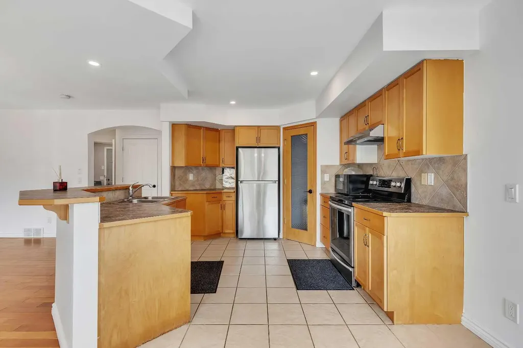 167 Valley Crest Close NW Calgary AB T3B 5X3