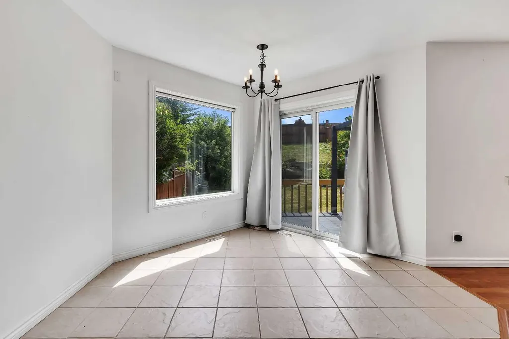 167 Valley Crest Close NW Calgary AB T3B 5X3