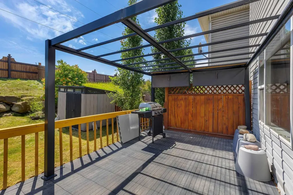 167 Valley Crest Close NW Calgary AB T3B 5X3