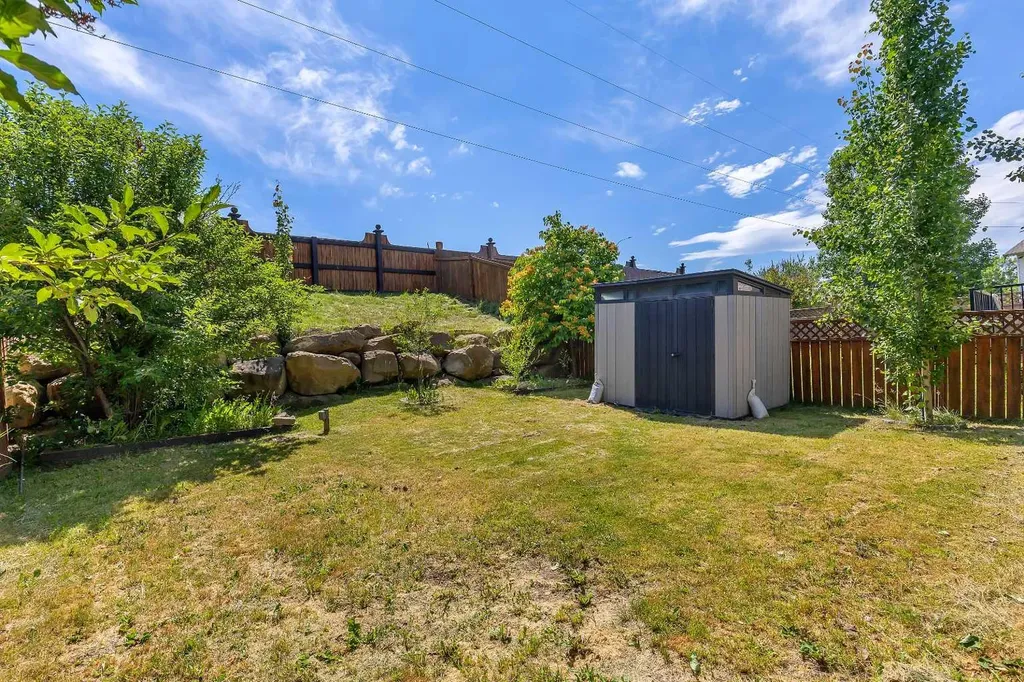 167 Valley Crest Close NW Calgary AB T3B 5X3