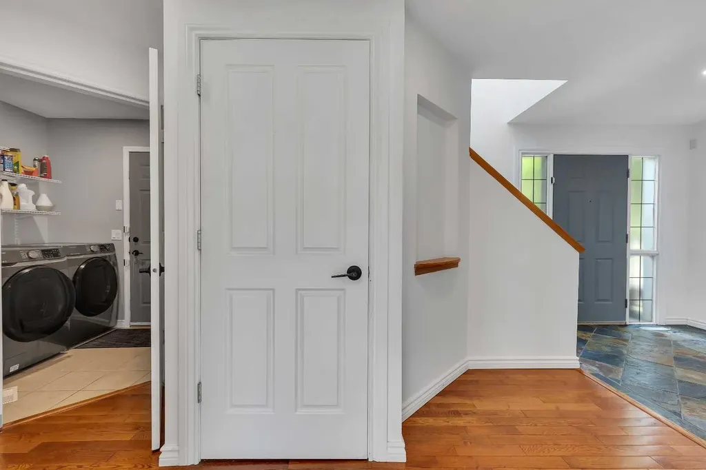 167 Valley Crest Close NW Calgary AB T3B 5X3