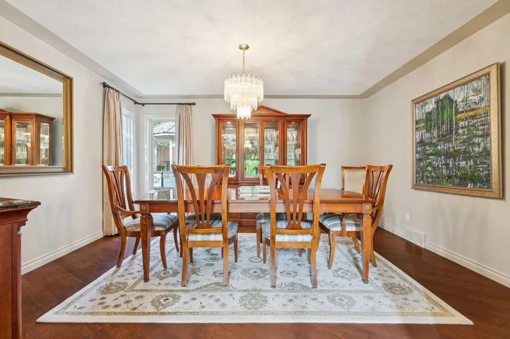 48 Patterson Mews SW Calgary AB T3H 2C6