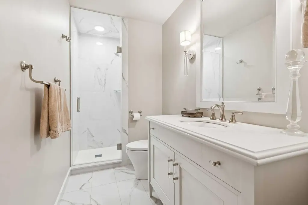 48 Patterson Mews SW Calgary AB T3H 2C6