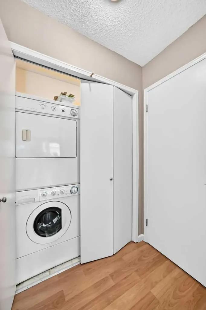 3516 26a Street SE Calgary AB T2B3G8