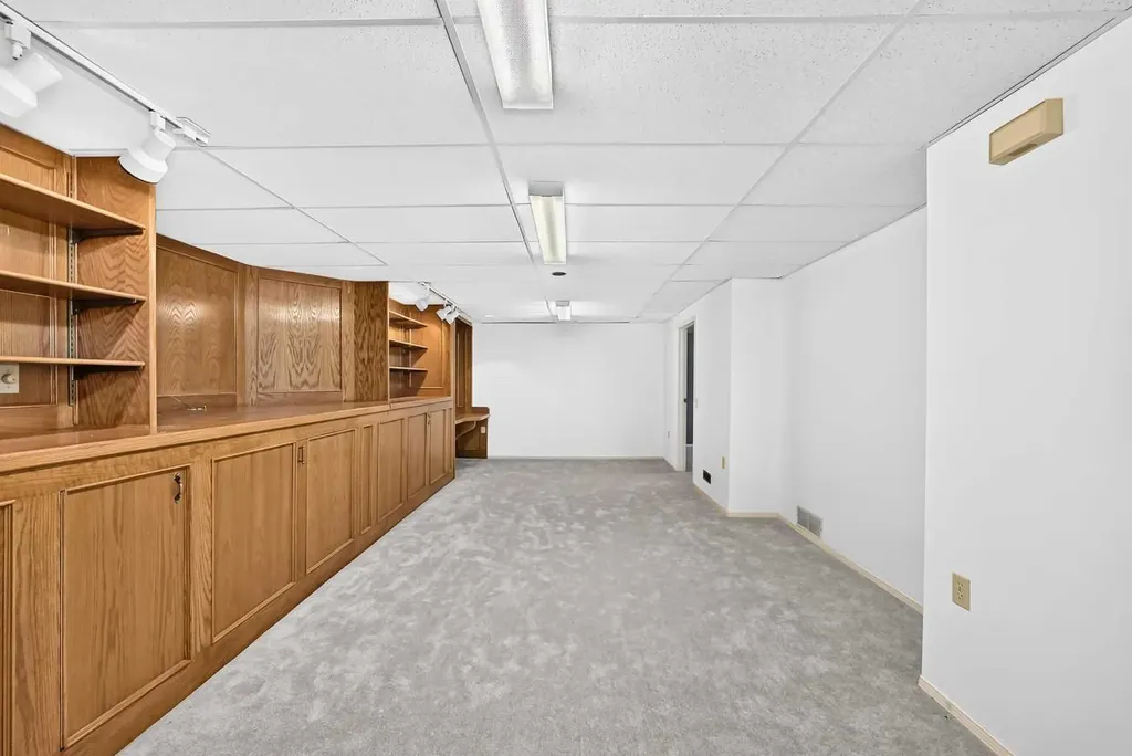 3516 26a Street SE Calgary AB T2B3G8