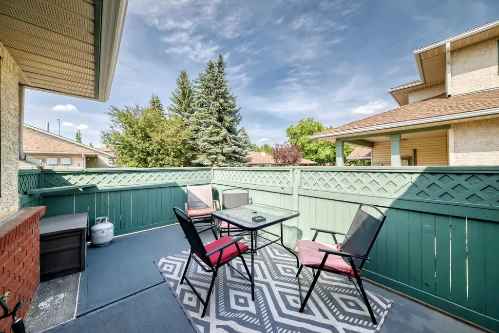 3516 26a Street SE Calgary AB T2B3G8