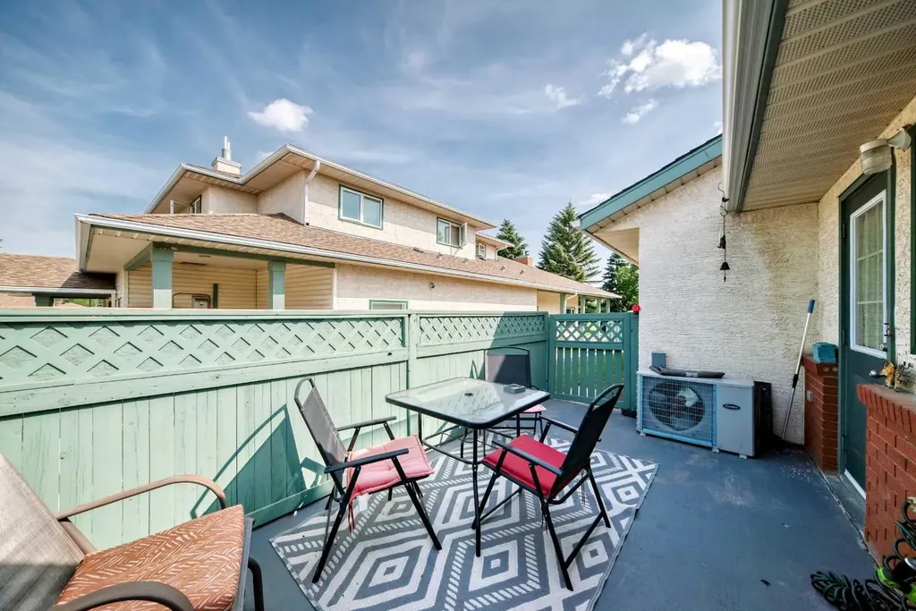 3516 26a Street SE Calgary AB T2B3G8