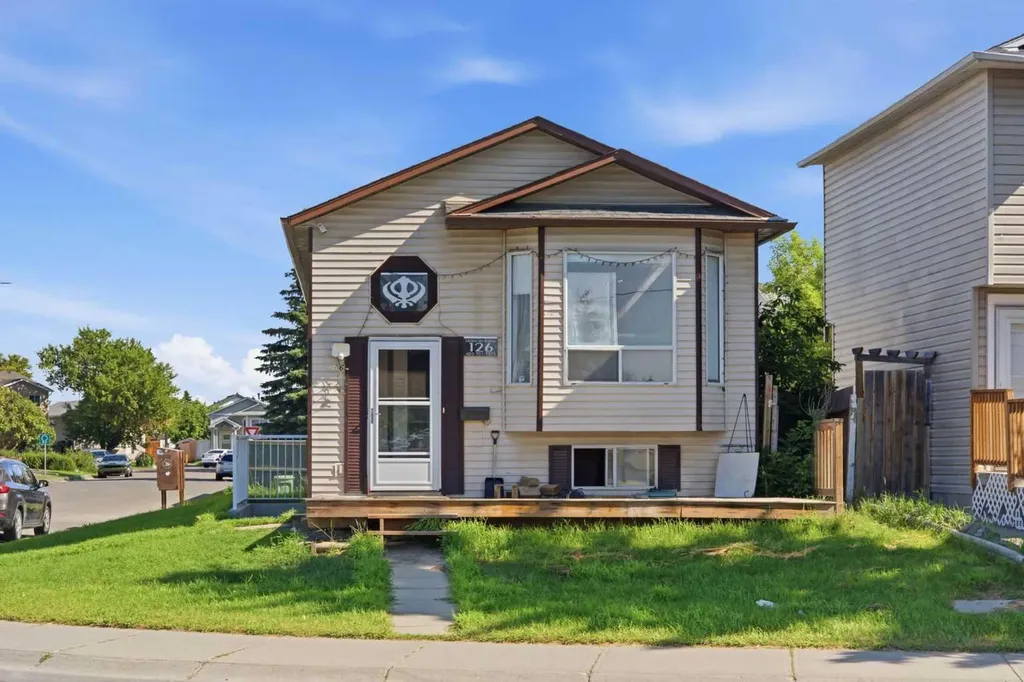 126 Martindale Boulevard NE Calgary AB T3J2X5