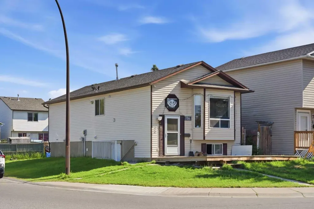 126 Martindale Boulevard NE Calgary AB T3J2X5