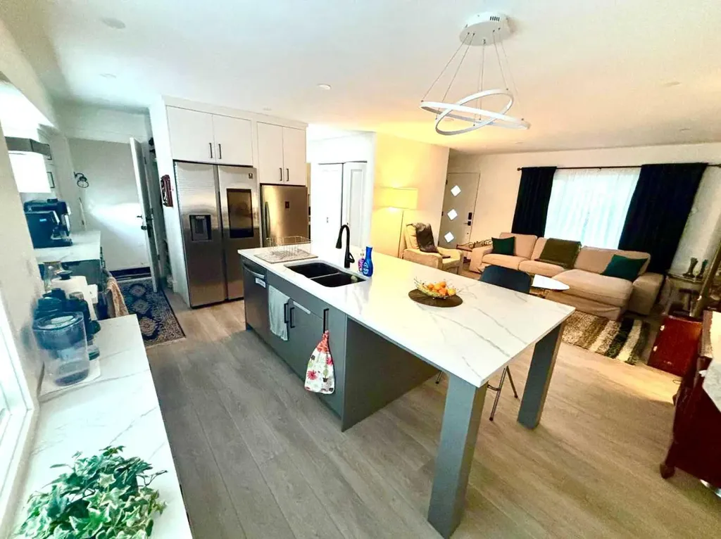 21 Cawder Drive NW Calgary AB T2L0L8