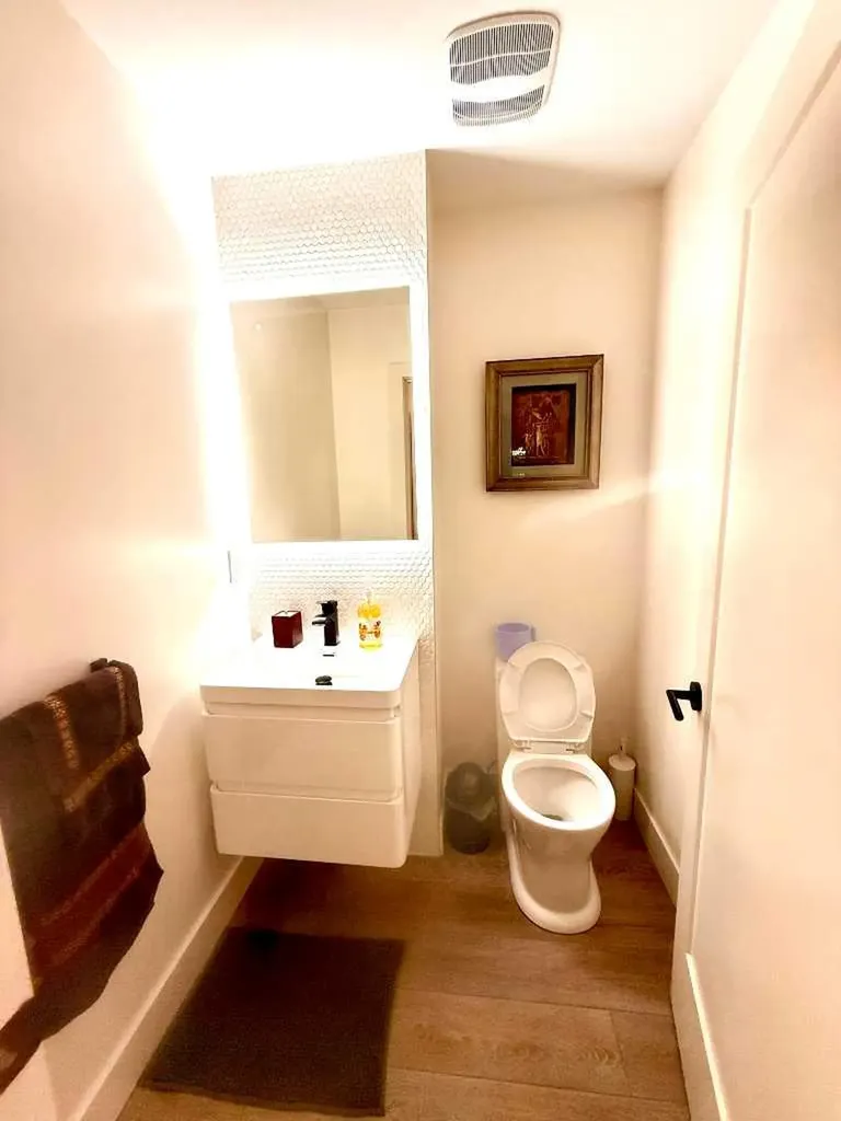 21 Cawder Drive NW Calgary AB T2L0L8