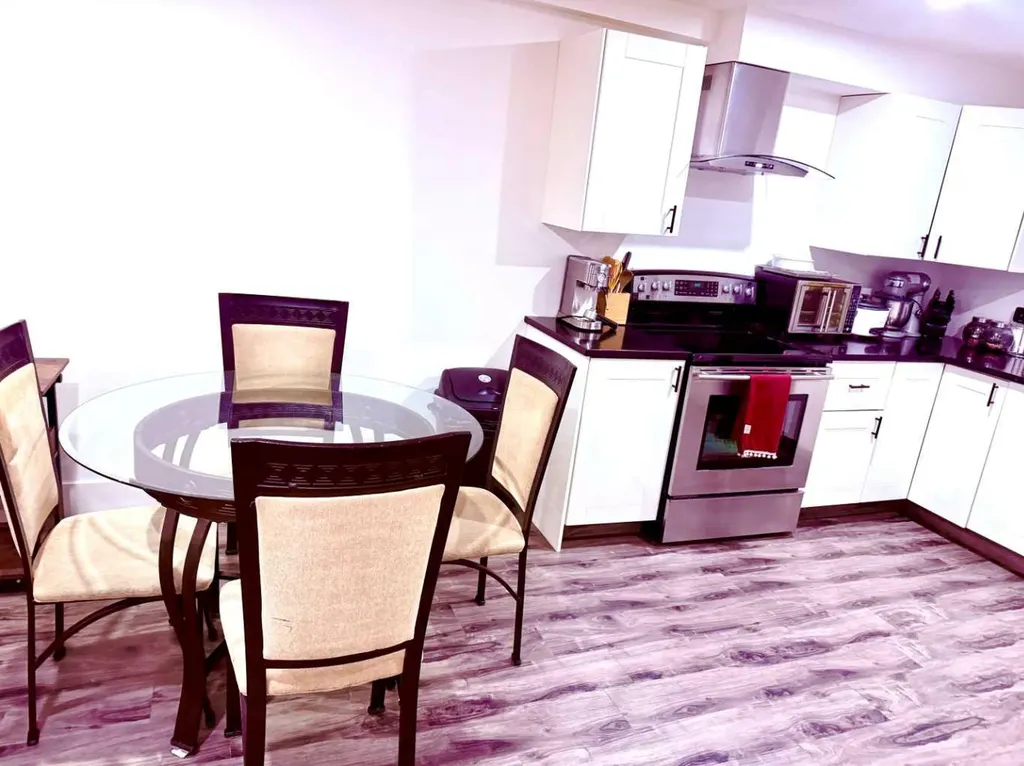 21 Cawder Drive NW Calgary AB T2L0L8