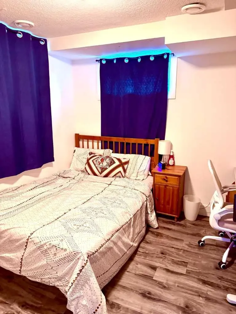 21 Cawder Drive NW Calgary AB T2L0L8