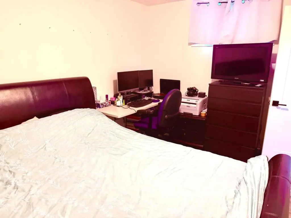 21 Cawder Drive NW Calgary AB T2L0L8