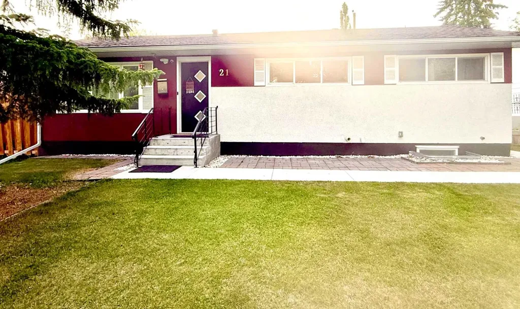 21 Cawder Drive NW Calgary AB T2L0L8