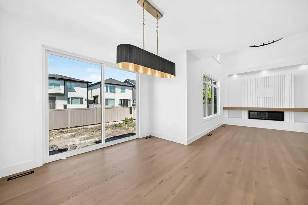 107 West Grove Gate SW Calgary AB T3H1Z4