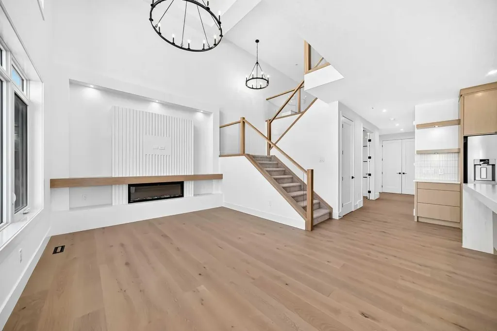 107 West Grove Gate SW Calgary AB T3H1Z4