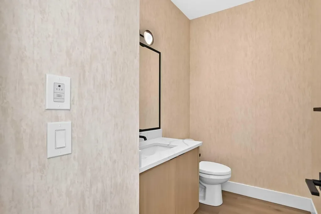 107 West Grove Gate SW Calgary AB T3H1Z4