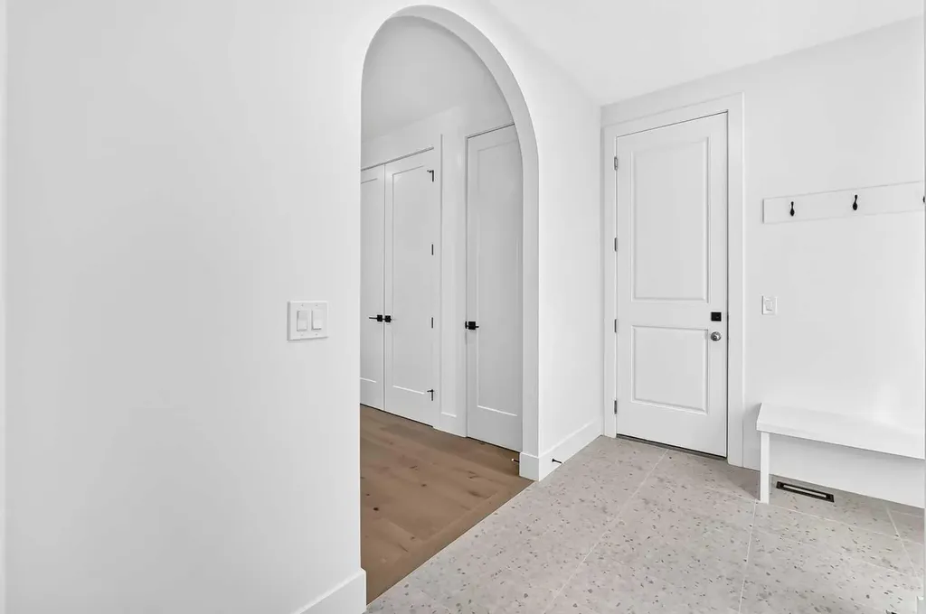 107 West Grove Gate SW Calgary AB T3H1Z4